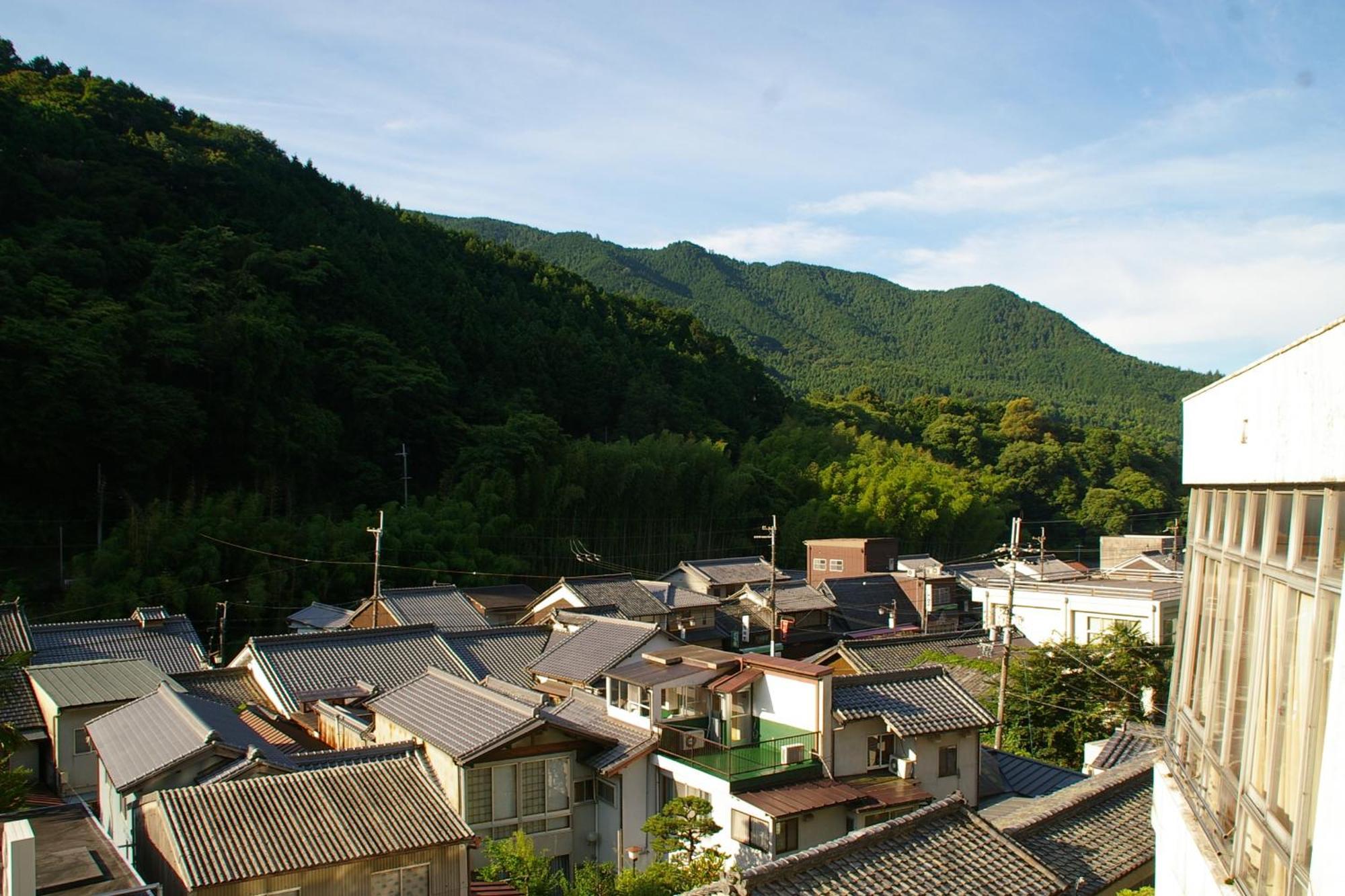 Itaniya Sakurai Quarto foto